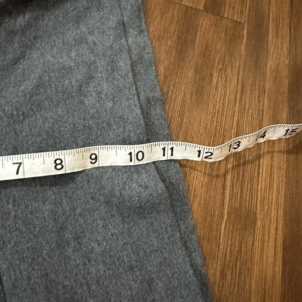 Aritzia TNA heather grey flare yoga pants loungewear size medium - Picture 5 of 9
